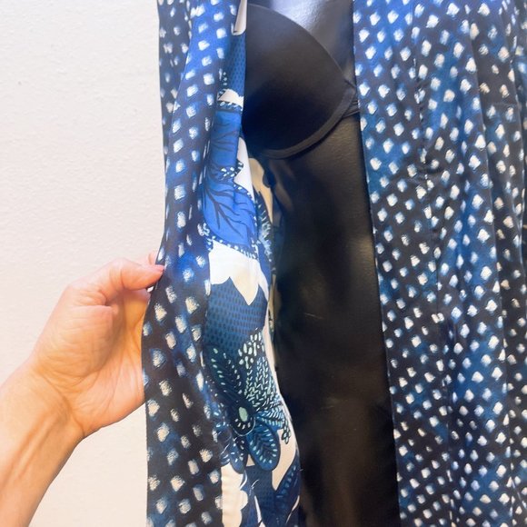 NWT Chico's Blue & White Reversible Cardigan/Duster Size 3 (XL) - Picture 4 of 11